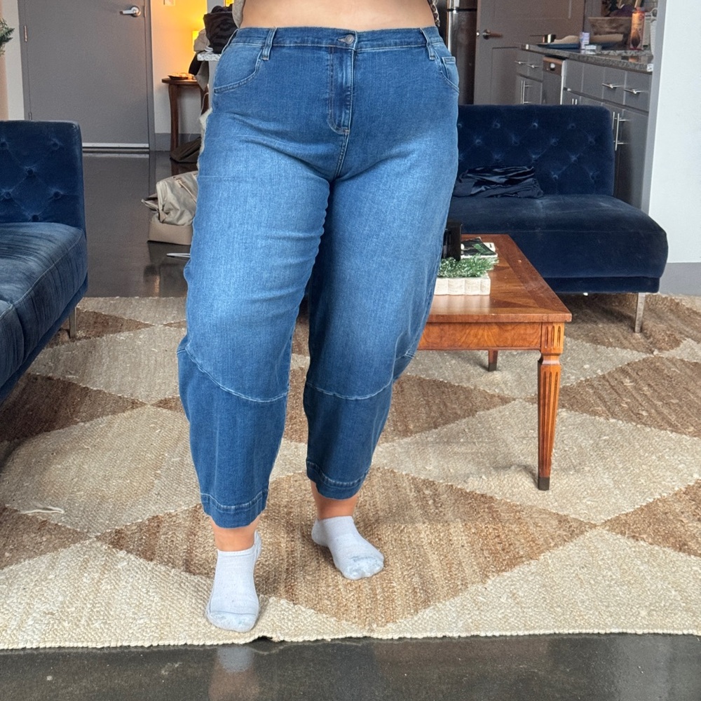 Plus size barrel jeans
